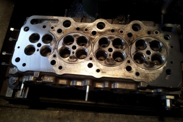 CURVED CYLINDER HEAD